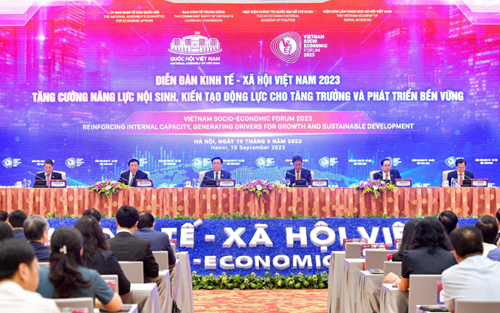 Khai mạc Diễn đàn kinh tế - xã hội Việt Nam năm 2023: Tăng cường năng lực nội sinh, kiến tạo động lực cho tăng trưởng và phát triển bền vững